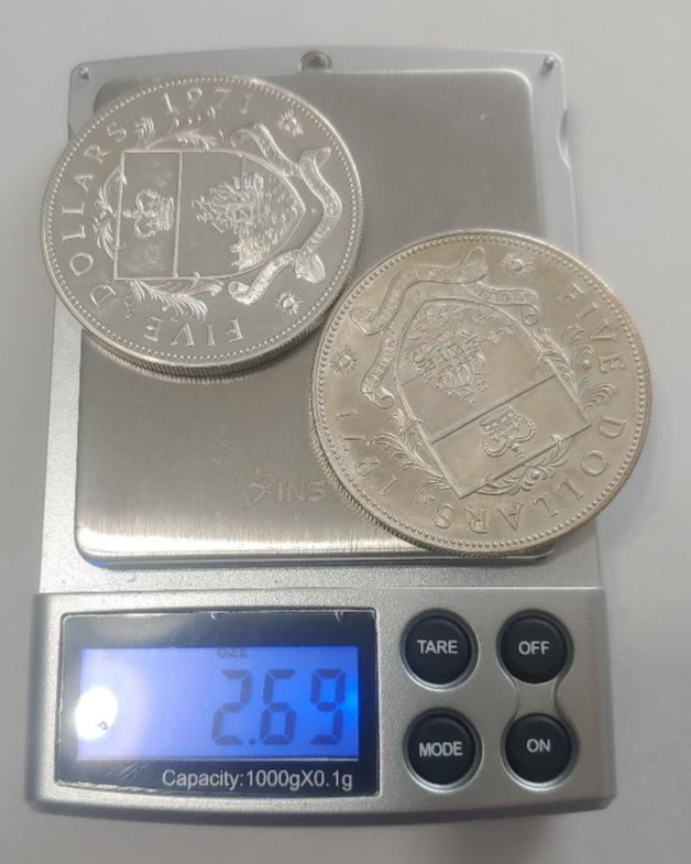 Read more about the article Silver Lot BELOW SPOT!  Two 1971 Bahamas 5 Dollars Sterling Coins – 2.5 oz ASW!