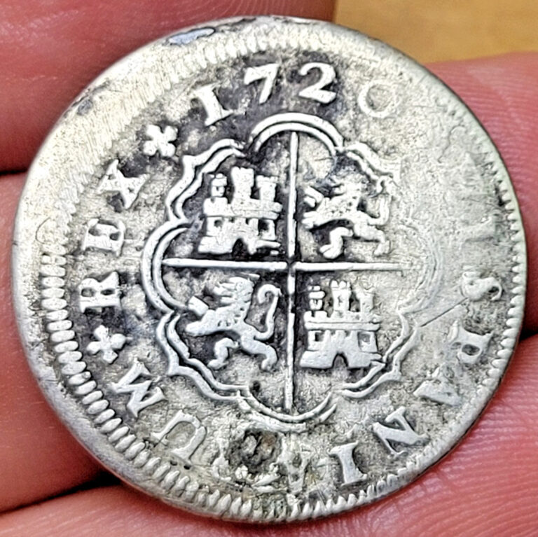 Read more about the article 1720 Spanish Madrid Silver 2 Reales Early American Pocket Change PISTAREEN COIN