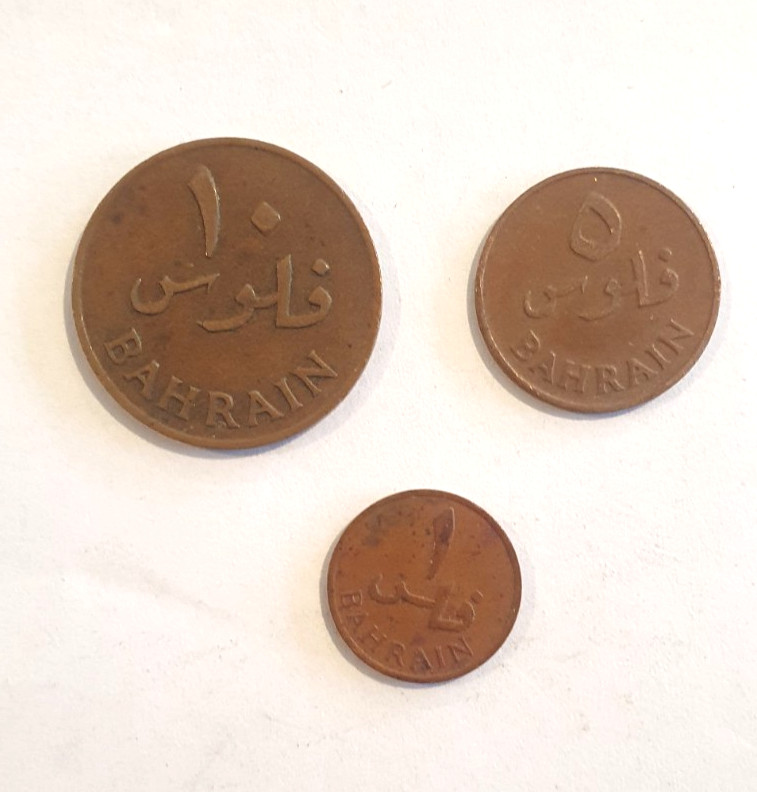 Read more about the article KINGDOM OF BAHRAIN  RARE FILS COINS  set of 3    1  5 and 10 fils  Year 1965