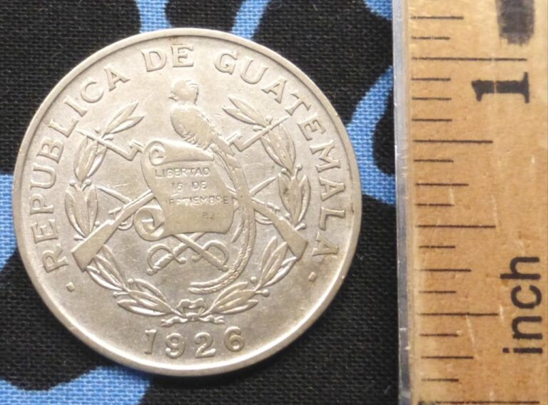 Read more about the article 1926 Republic of Guatemala Silver 1/4-Quetzal Coin  72% Silver  KM #243.1