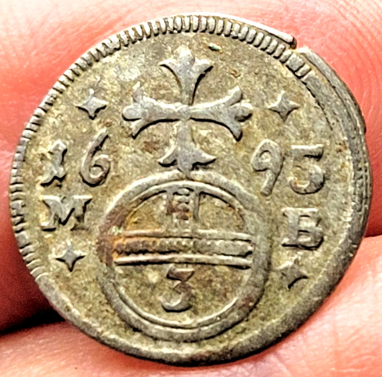 Read more about the article OLD AUSTRIA COIN 1695 SILVER 3 PFENNIG (3 CENT PIECE)