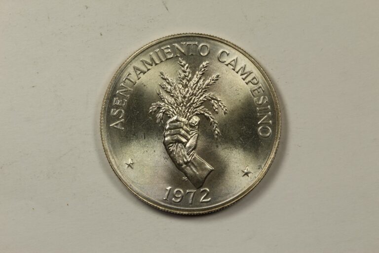 Read more about the article 1972 Panama 5 Balboas Silver