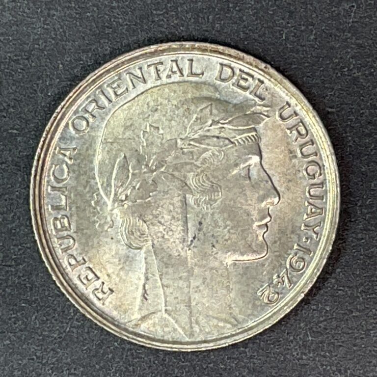 Read more about the article Uruguay 1942 So silver 20 Centesimos  WWII KM# 29 BU
