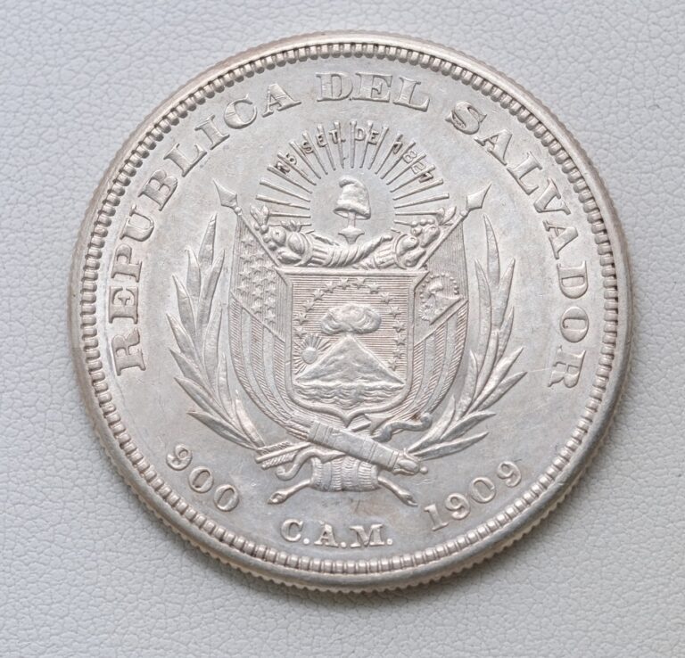 Read more about the article 1909 El Salvador Silver 1 Peso Coin /F47