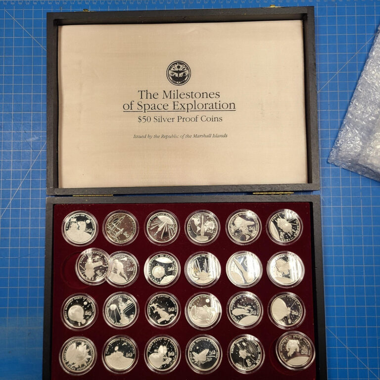 Read more about the article MARSHALL ISLANDS SET OF 24- .999 SILVER 1OZ $50 COINS- 1989 BOX + COA