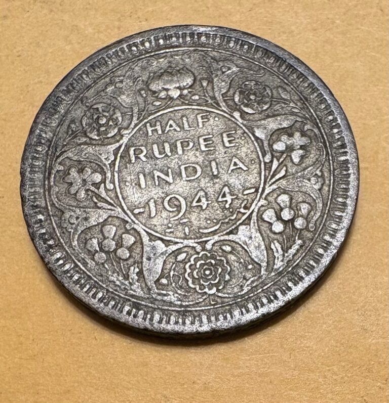 Read more about the article India 1/2 And 1/4 Rupee 1944 Silver Coins.