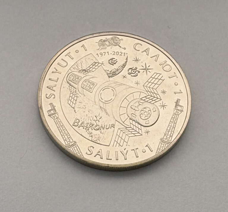 Read more about the article Kazakhstan 100 Tenge 2021 KM#528 Salyut-1 Space Station Roskosmos Coin Prooflike