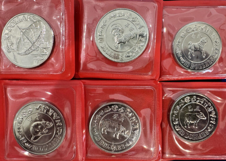 Read more about the article Singapore 1980 to 1985 $10 6-Coin Red Holder Copper-Nickel OGP Free Shipping