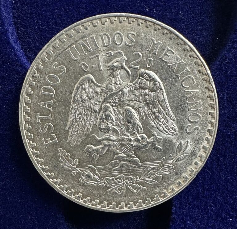 Read more about the article Beautiful UNC 1934 Mexico 1 Peso (SILVER) KM 455