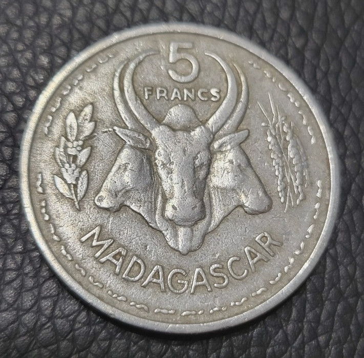 Read more about the article 1953 Madagascar 5 Francs Coin