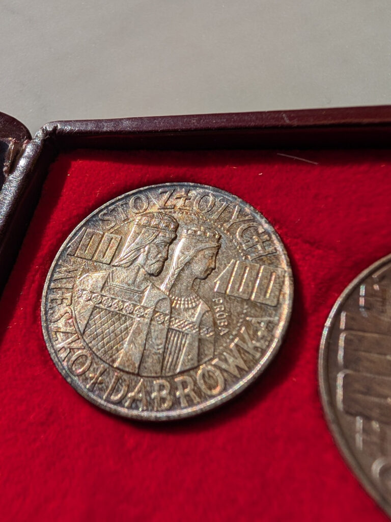 Read more about the article Poland  966 – 1966 One Hundred Zlotych Polish Millennium Three Silver Coin Set