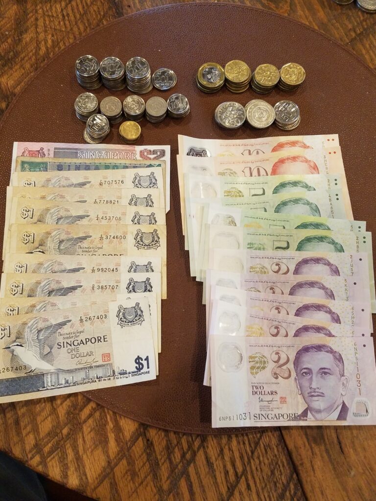 Read more about the article Singapore Dollar Currency Lot  Notes and Coins  99.25 SGD Total