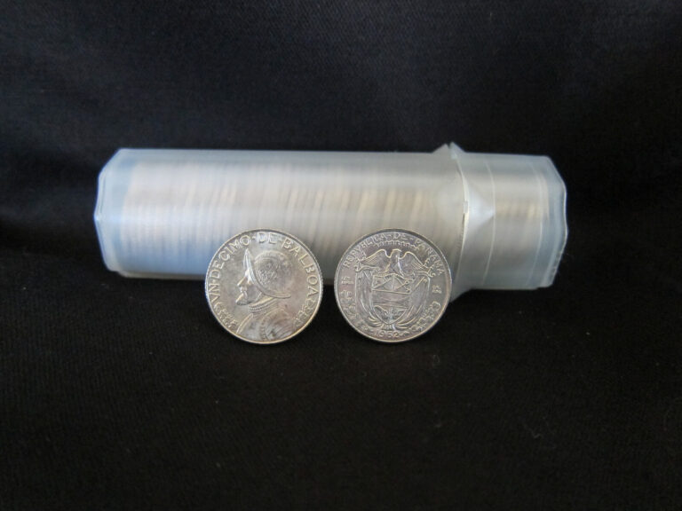 Read more about the article 50 Coin Roll Lot Of 1961-1962 Panama Un Decimo De 1/10 Balboa Silver BU Coins