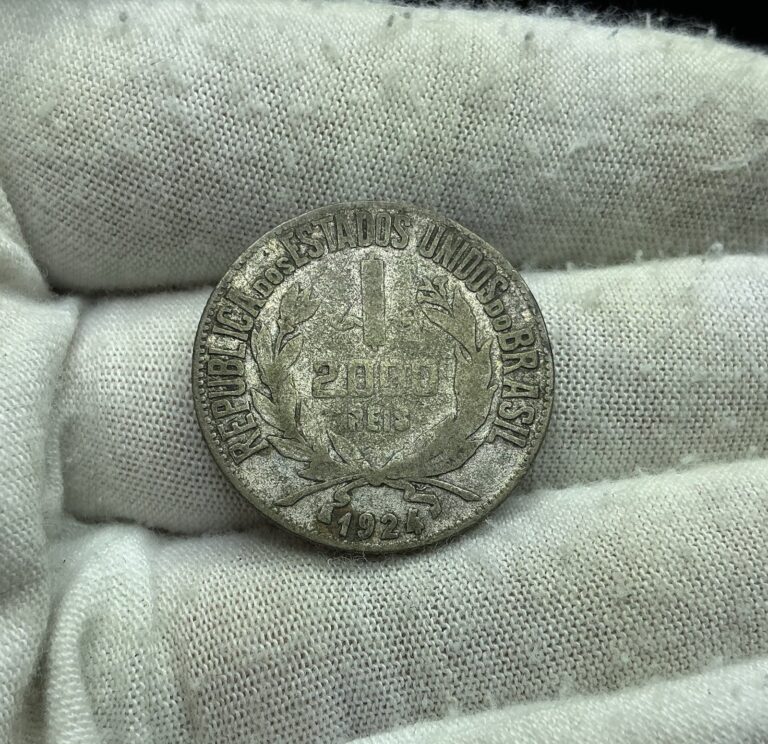 Read more about the article 1924 Brazil 2000 Reis Silver Coin N201