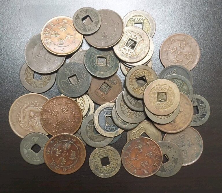 Read more about the article Antique China Chinese Old Cash Coins Lot of 44 Unsearched Square Hole