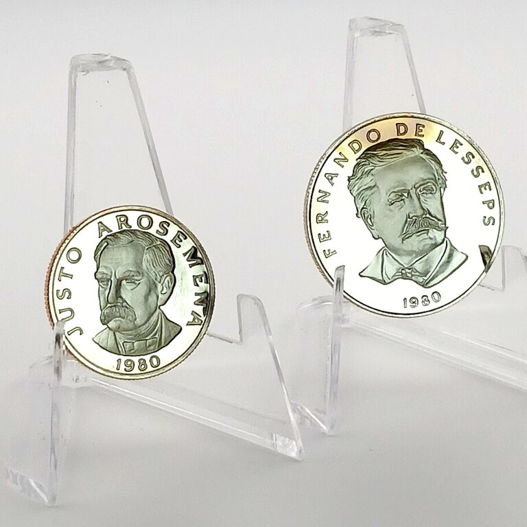 Read more about the article 1980 Panama Proof 25 and 50 Centesimos 2 Coin Set Lightly Toned Coins