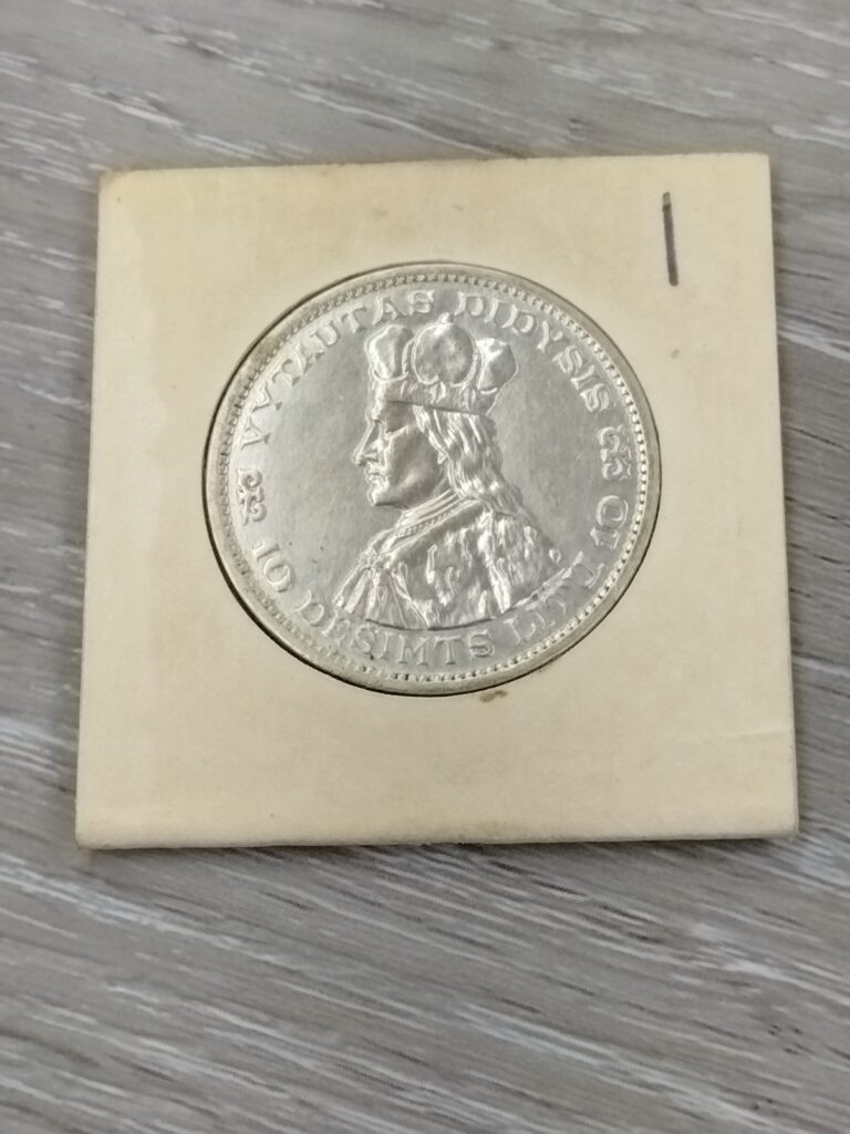 Read more about the article 1936 10 LITU LITHUANIA WORLD SILVER COIN KM#83 NICE GRADE