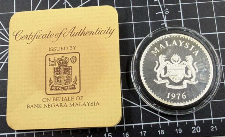 Read more about the article Malaysia 1976 35g Silver Proof 25 Ringgit Conservation Rhinoceros Hornbill  COA