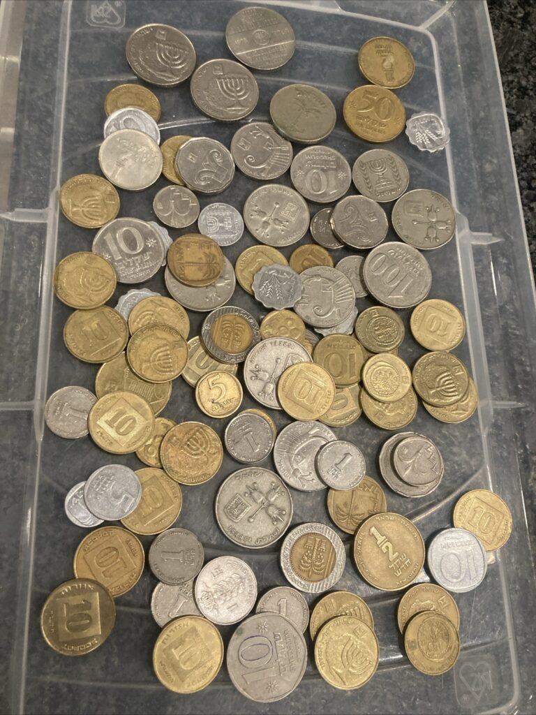 Read more about the article Lot of coins from Israel. All different Types.Lotid25