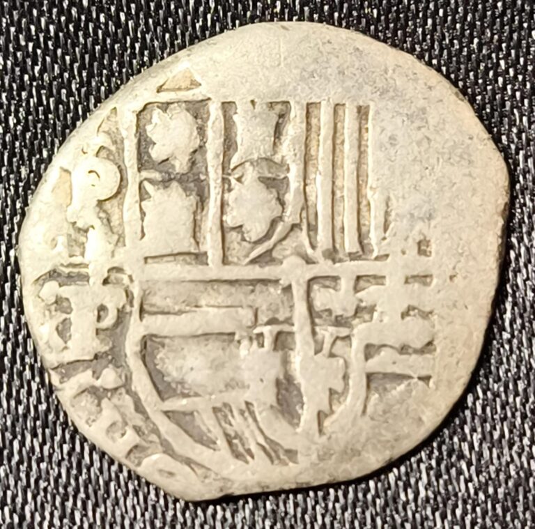 Read more about the article – BOLIVIA – POTOSÍ- 1 REAL c 1630- Cob – Assayer TR – Lions and Castles transposed