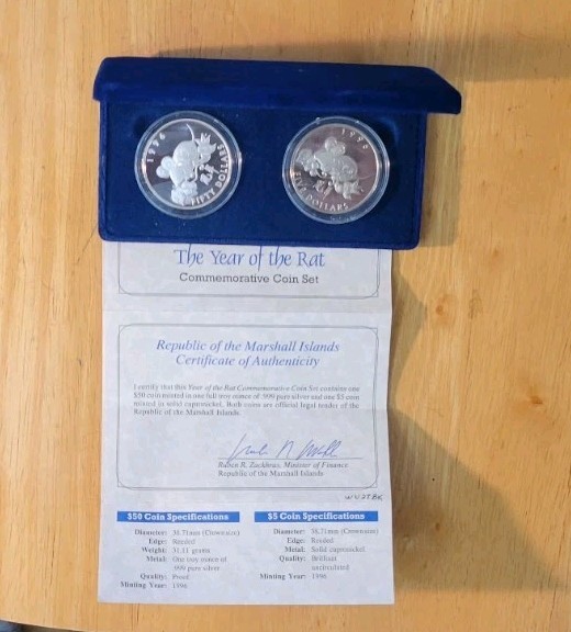 Read more about the article 1996 Marshall Islands $5 and $50 Commemorative Coin Set Year of the Rat  OGP