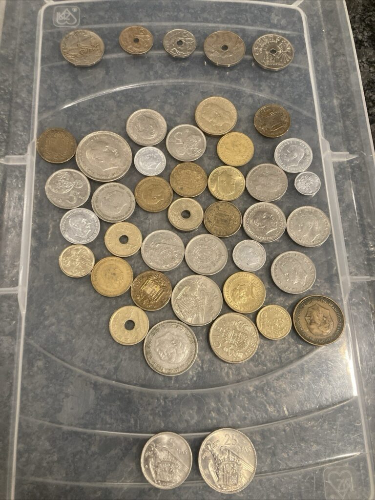 Read more about the article Mixed lot of circulated coins from Spain. Spanish Coin Collection. Coin LotID33