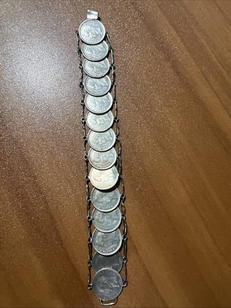 Read more about the article 1954 VENEZUELA BOLIVAR 25 Centimos Silver Coin Bracelet 14 Total Coins