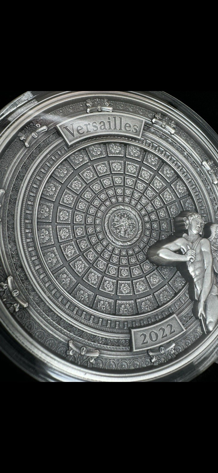 Read more about the article 2022 Versailles 4-Layers 100 g Antique Finish Silver Coin 10$ Solomon Islands