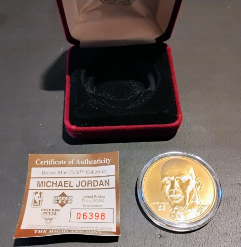 Read more about the article Michael Jordan bronze medallion /20000 Highland Mint coin with box Chicago Bulls