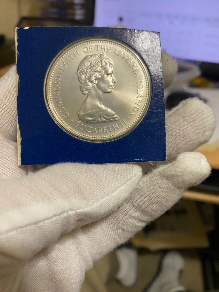 Read more about the article BAHAMAS 1971 ~SILVER ONE DOLLARS FROM A UNCIRCULATED SPECIMEN SET