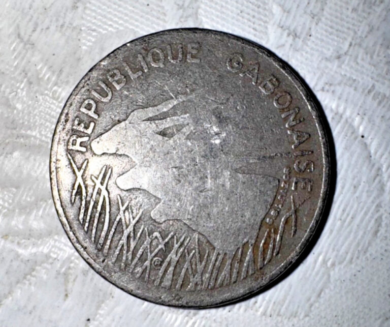 Read more about the article 1975 Gabon 100 francs