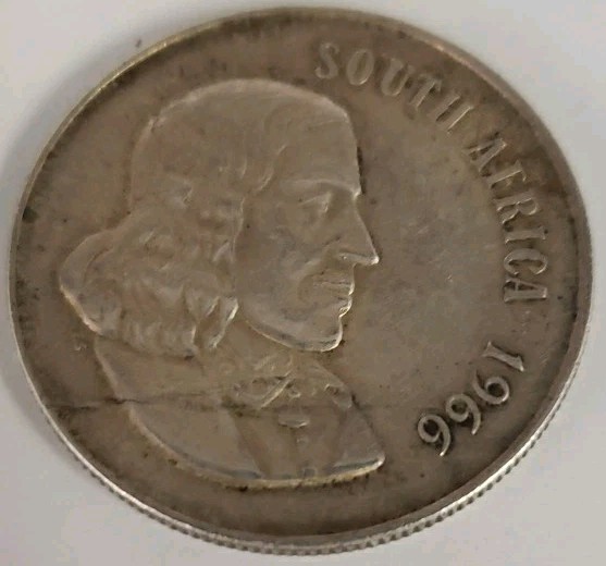 Read more about the article 1966 SOUTH AFRICA 1 RAND JAN VAN RIEBEECK SILVER COIN ~ L👀K SHIPS FREE