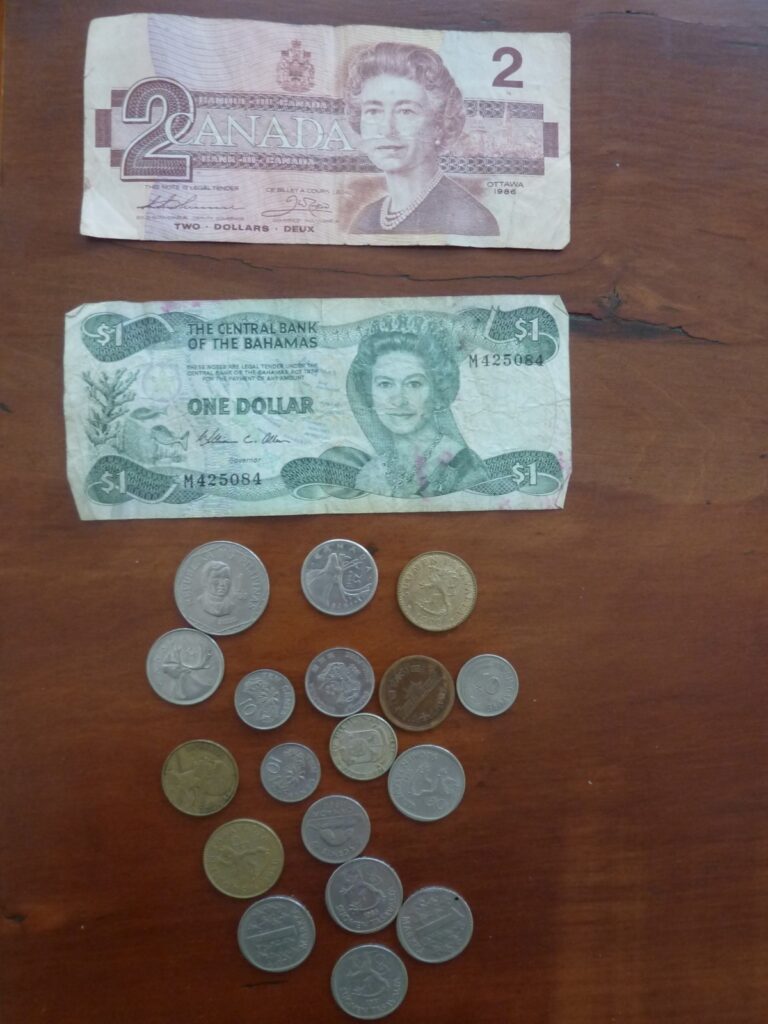 Read more about the article Mixed Lot of Canada  Philippines Finland  Singapore Coins Paper Money