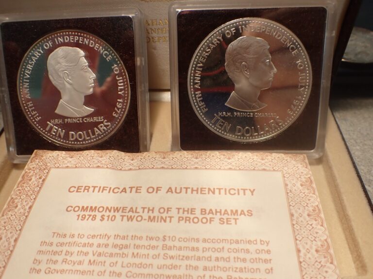 Read more about the article 1978 $10. BAHAMAS  Two Coin Proof Set…Silver w/COA Original Box
