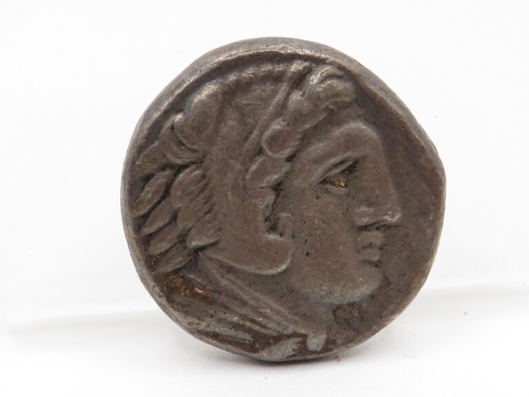 Read more about the article VINTAGE 1929 LEBANON 10 PIASTRES SILVER COIN – VF CONDITION   *