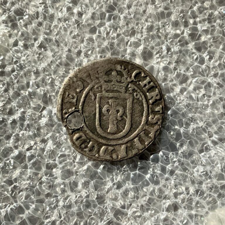 Read more about the article Queen Kristina 1 Öre 1636 Billon Coin Stockholm Sweden Tangible Personal History