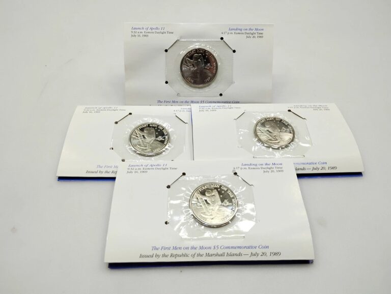 Read more about the article Lot of (4) 1989 Marshall Islands $5 Coins – First Man on the Moon – Uncirculated