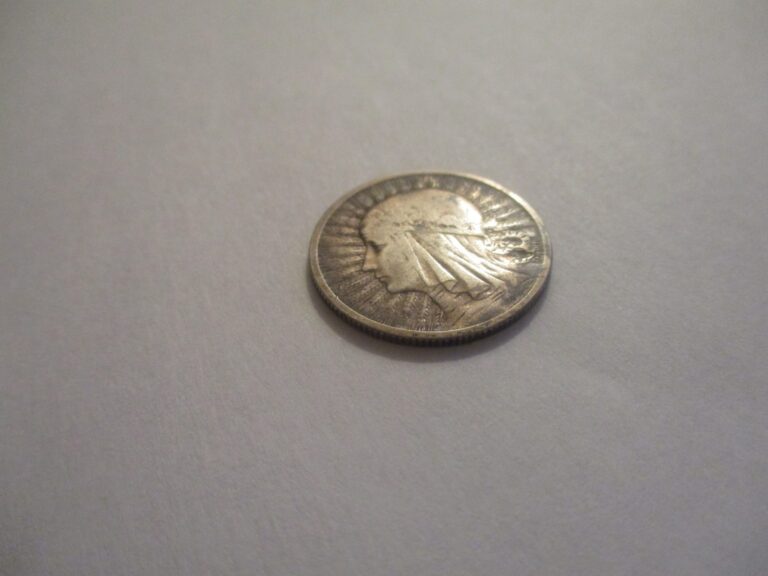Read more about the article 1933 Poland 2 Zloty Silver Jadwiga Coin