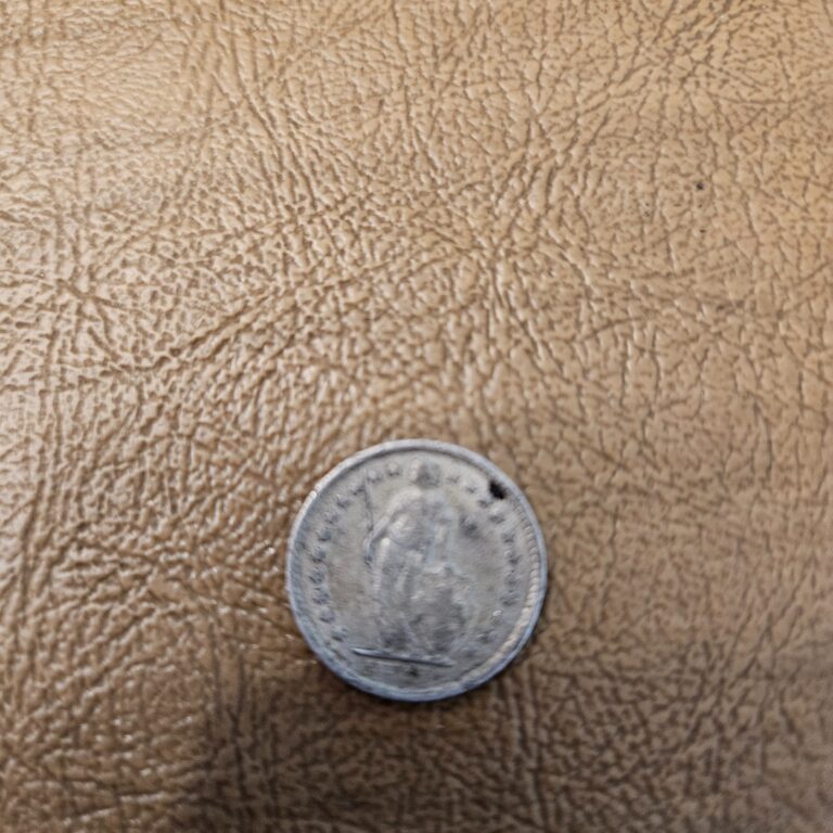Read more about the article 1963 B Switzerland 1/2 Franc GREAT 83.5% SILVER COIN