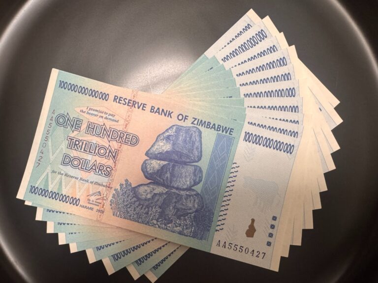 Read more about the article LOT OF 10 🇿🇼 ZIMBABWE 100 TRILLION DOLLAR BANKNOTES  AA2008  UNCIRCULATED 🇿🇼