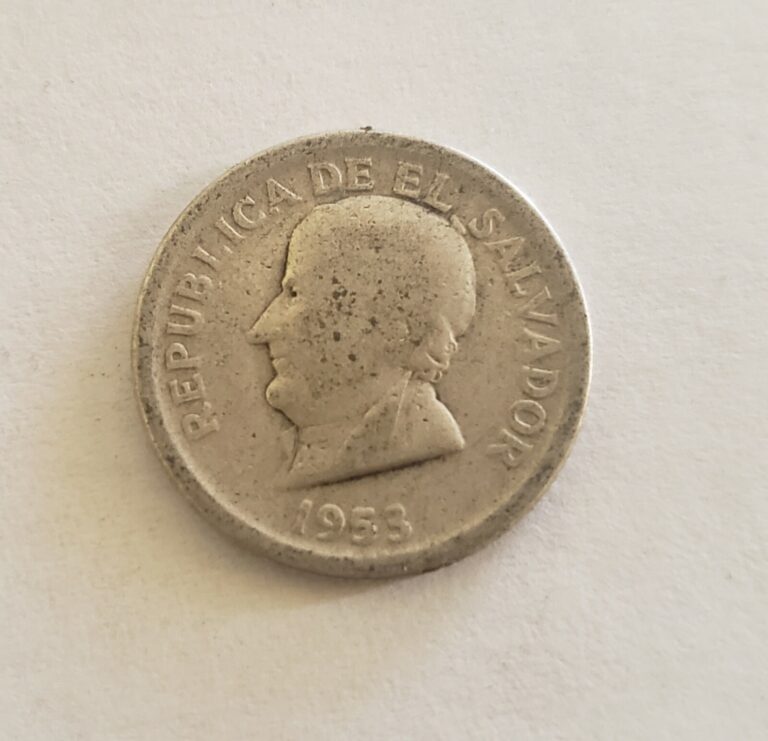 Read more about the article 1953 EL SALVADOR 25 CENTAVOS SILVER COIN. SILVER (.900)