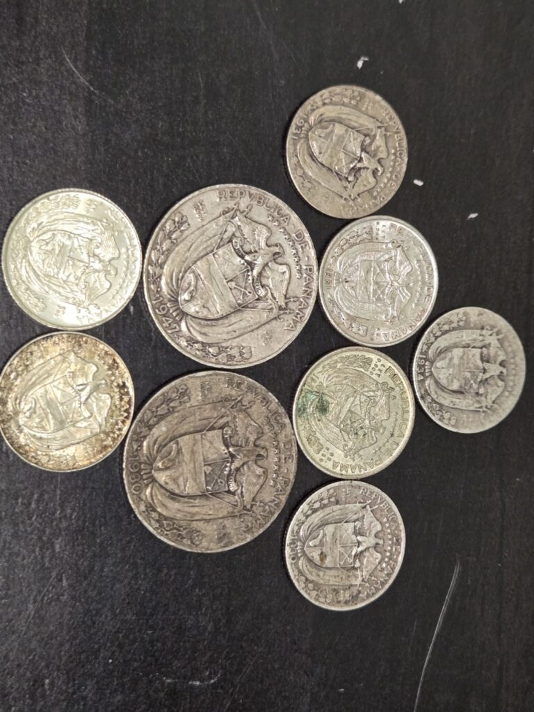 Read more about the article 9 Panama Silver Coins  90% Silver 29.6 Grams. Over One Ounce 90%. Hot Deal!!