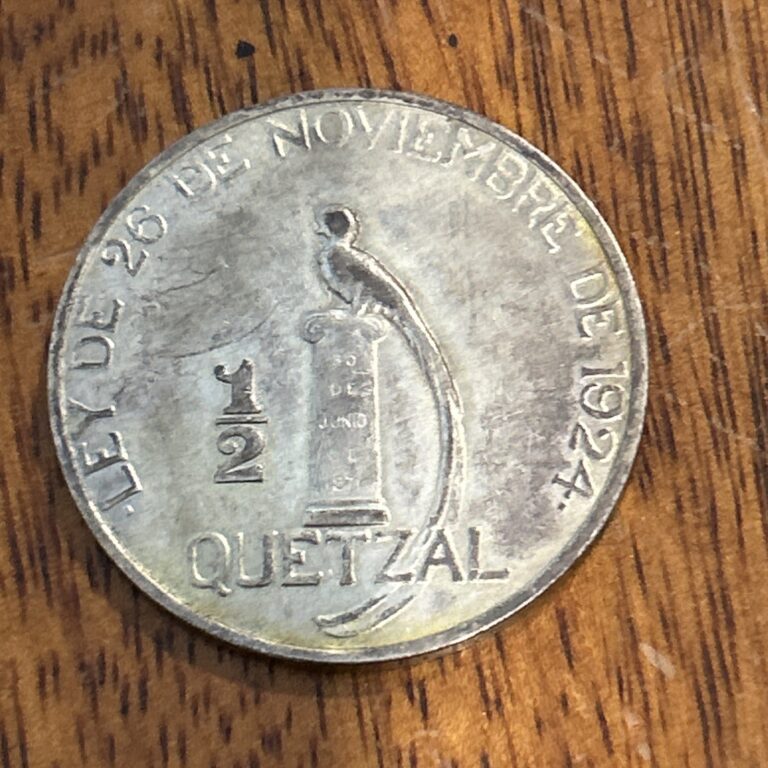 Read more about the article Authentic Guatemala 1925 1/2 Quetzal Silver