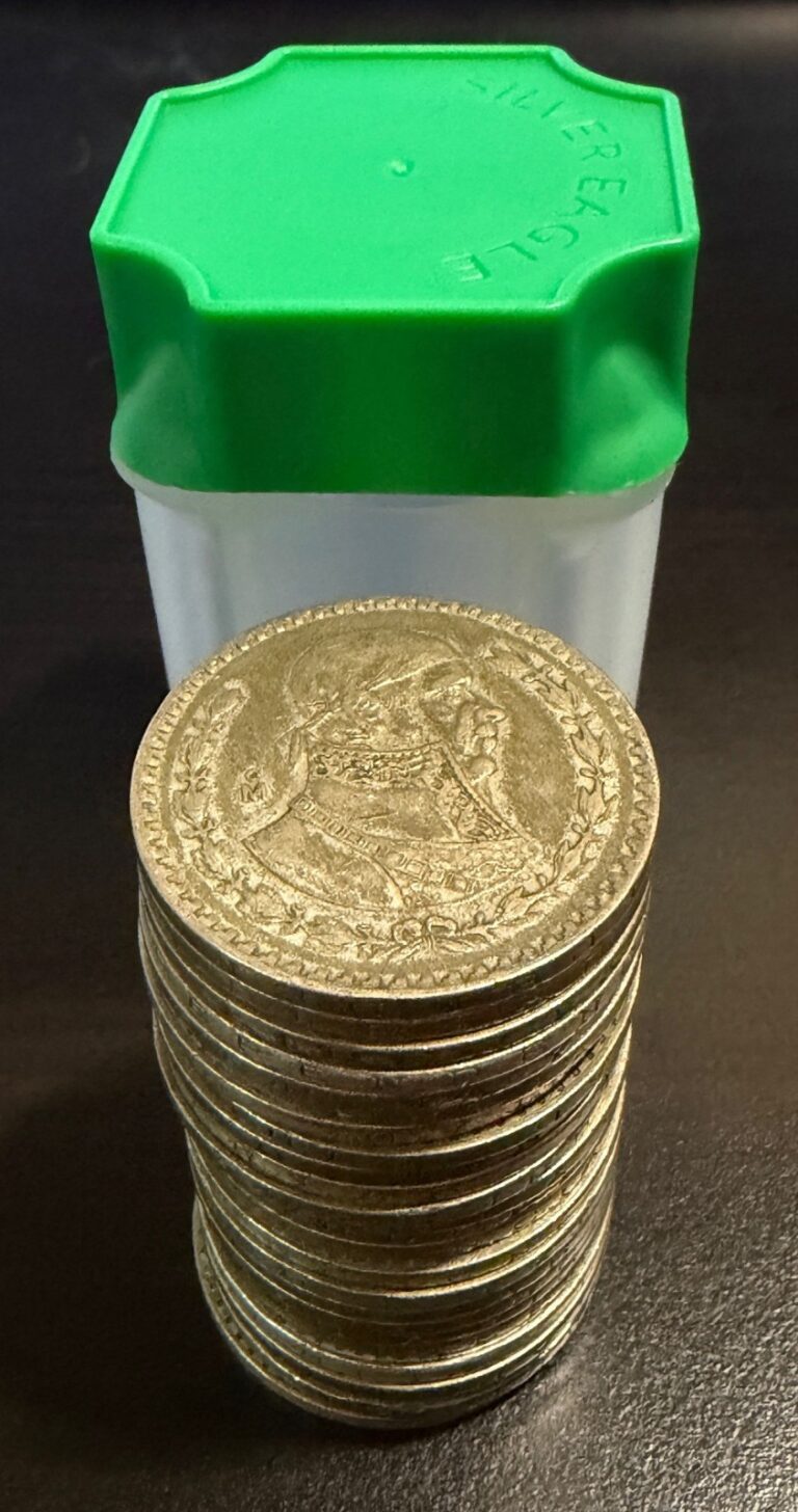 Read more about the article Tube of 25 Mexico’s Last Silver Coin – The 1957-1967 Un Peso 10% Silver