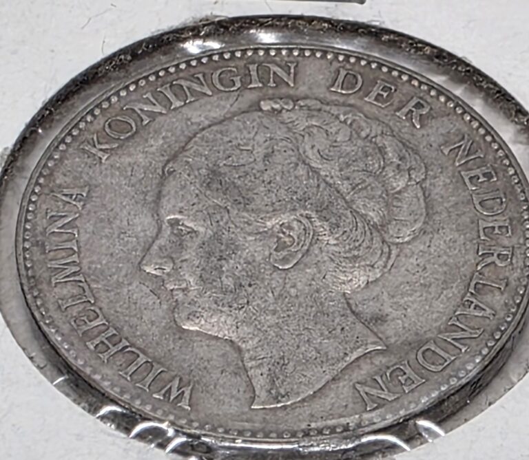 Read more about the article 1924 Netherlands 1 Gulden Silver Coin – Queen Wilhelmina – .720 Silver