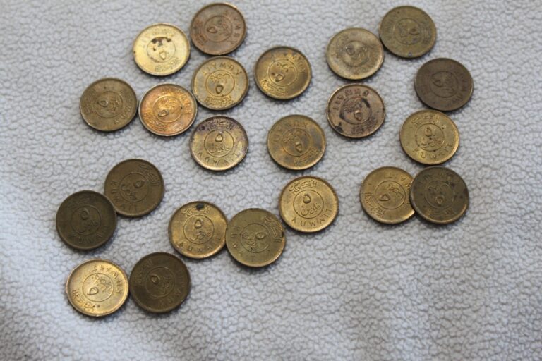 Read more about the article Large Lot of Kuwait 1  5  10  50  100 FILS Coins Ship With Sail  Various Dates